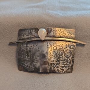 Unique Fullerton (John) & Bahr (Lynda) Brooch